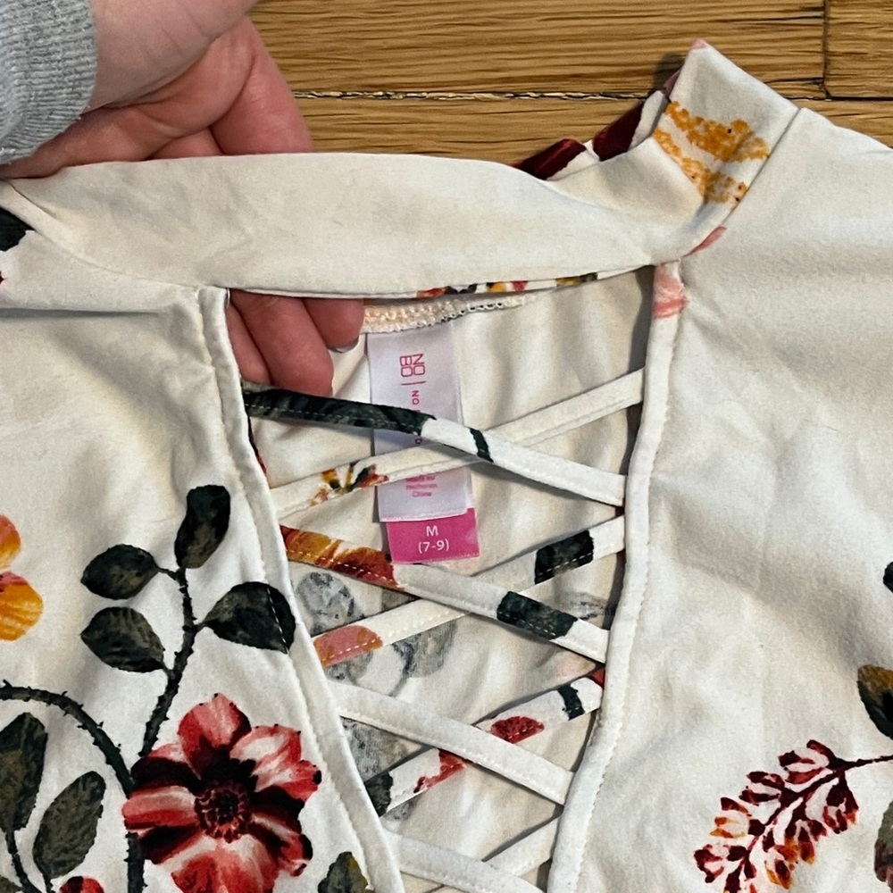 No Boundaries Floral Cutout Long Sleeve Top - White and Red - Picture 5 of 7